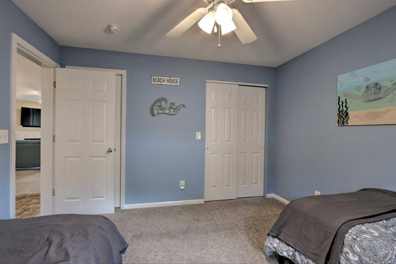 The Lake Escape With Balcony And Pool Access! Camdenton Exterior foto